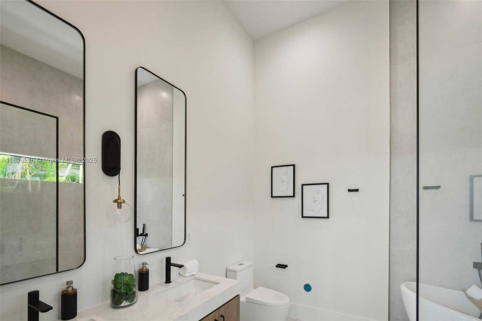 Small Image of 510 NORTH WEST 50TH ST, Miami Number 12