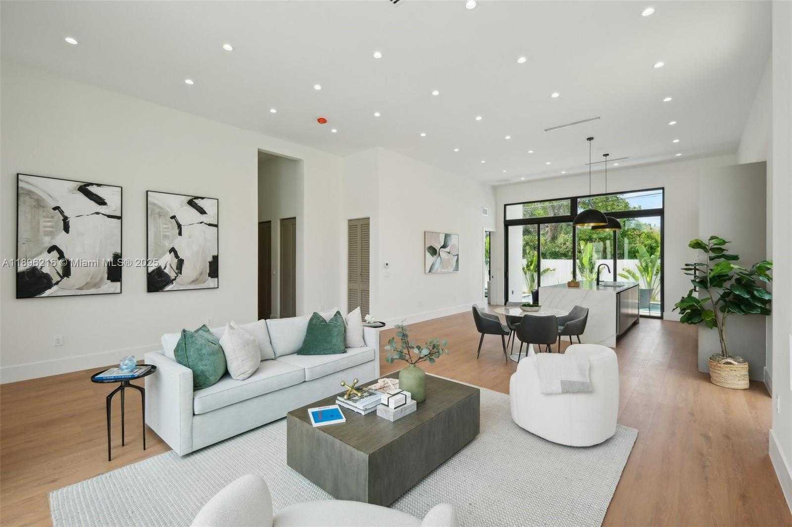 Small Image of 510 NORTH WEST 50TH ST, Miami Number 2