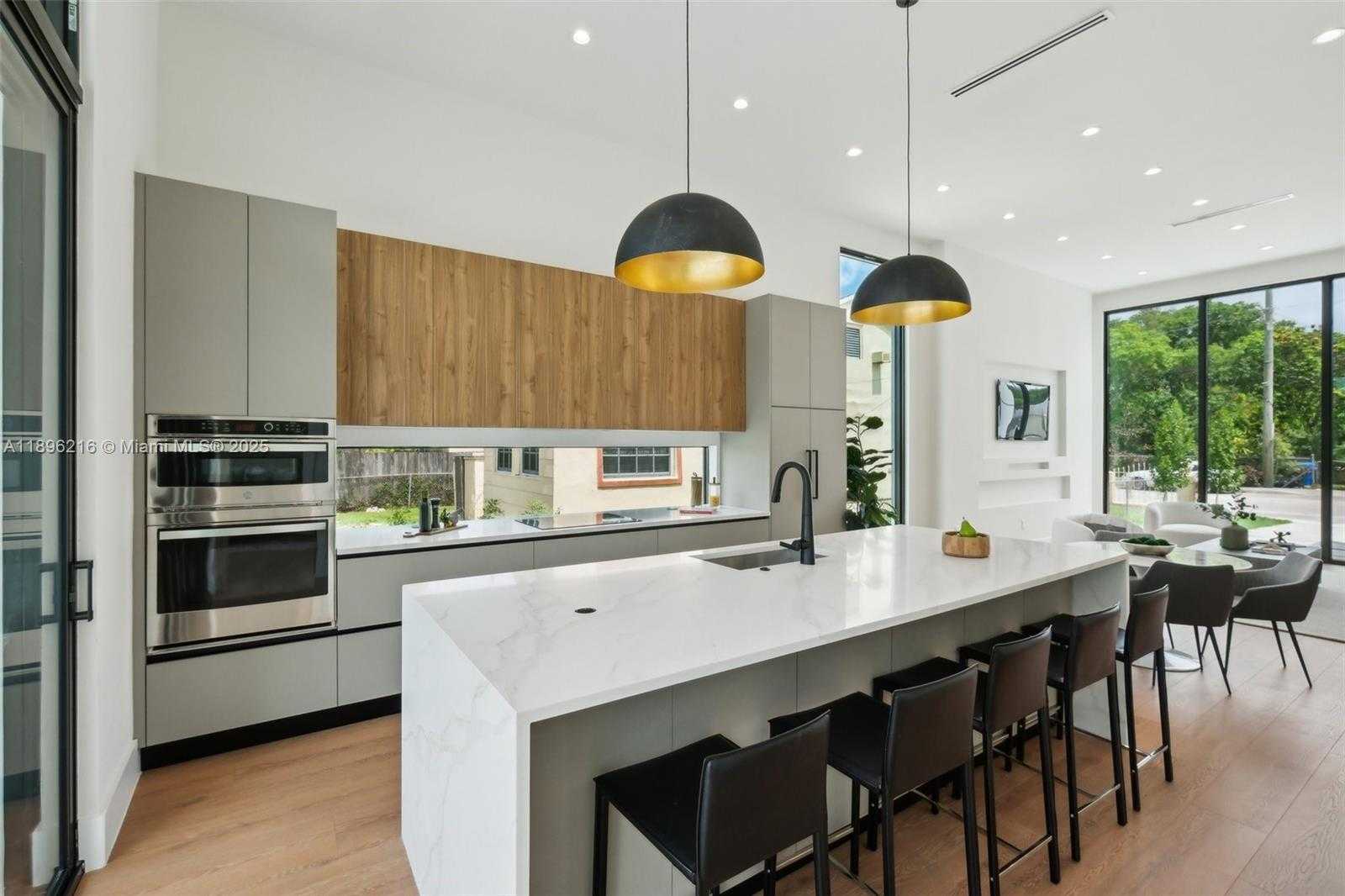 Small Image of 510 NORTH WEST 50TH ST, Miami Number 7