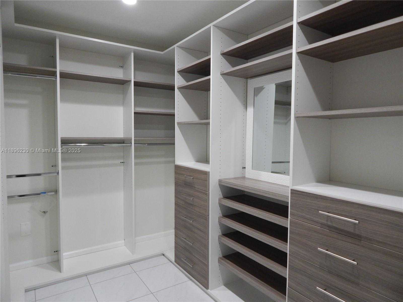Small Image of 11530 SOUTH WEST 92ND ST, Miami Number 33