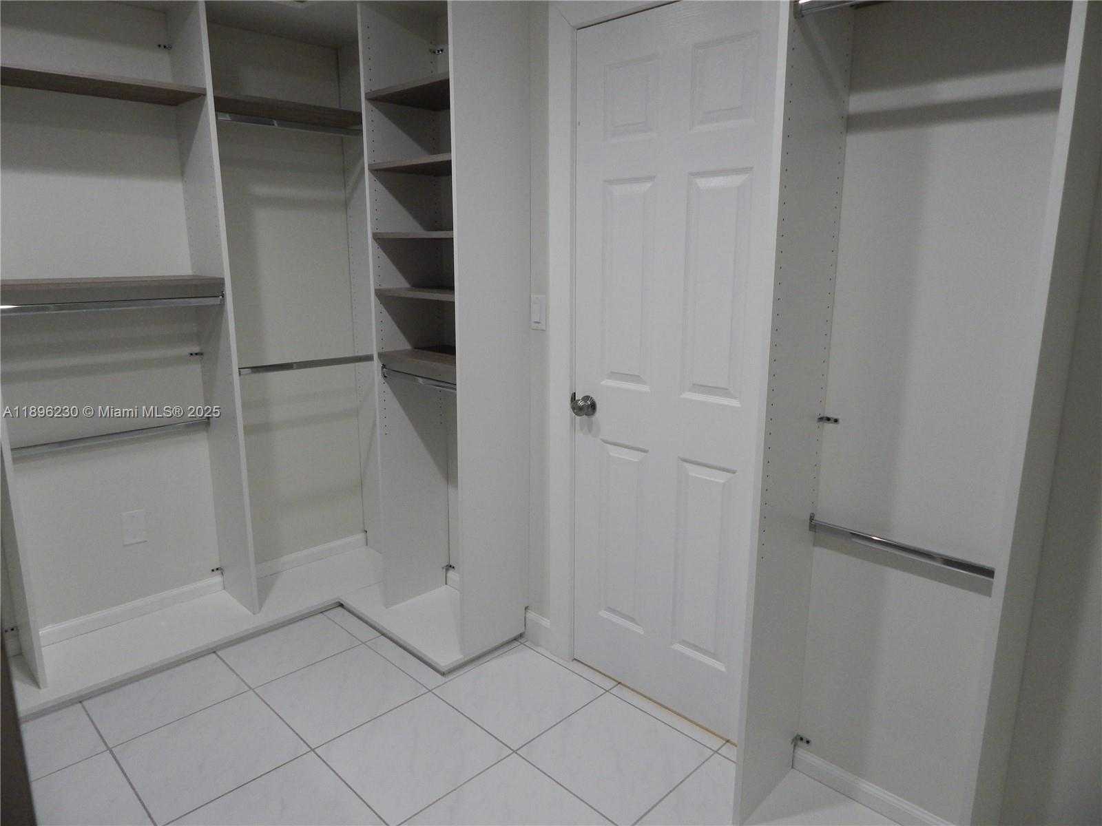 Small Image of 11530 SOUTH WEST 92ND ST, Miami Number 34