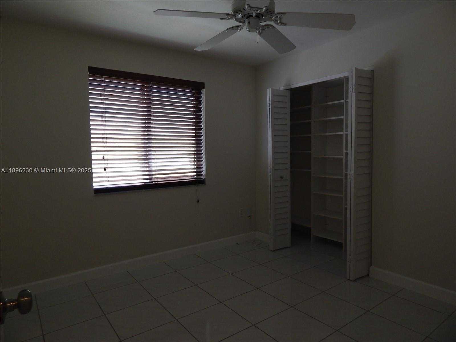 Small Image of 11530 SOUTH WEST 92ND ST, Miami Number 41