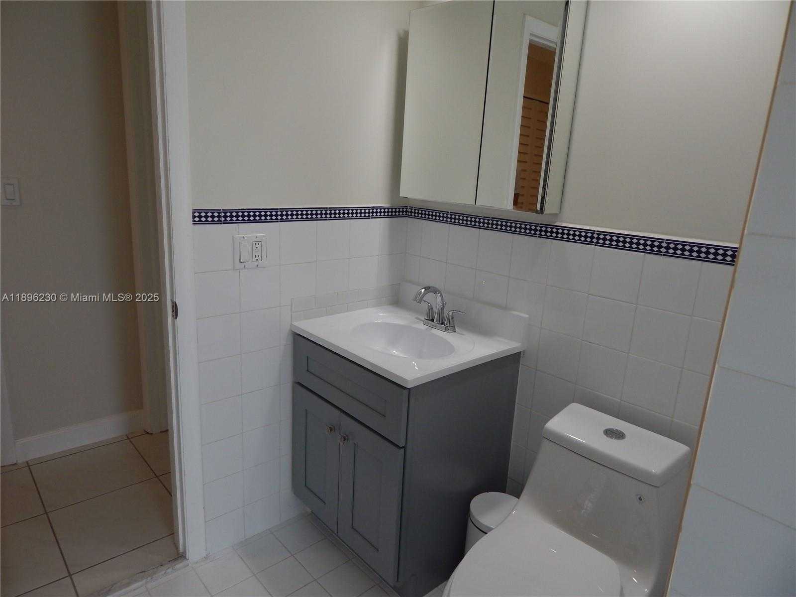 Small Image of 11530 SOUTH WEST 92ND ST, Miami Number 49