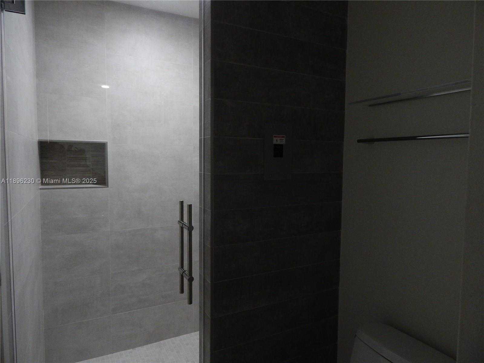 Small Image of 11530 SOUTH WEST 92ND ST, Miami Number 53