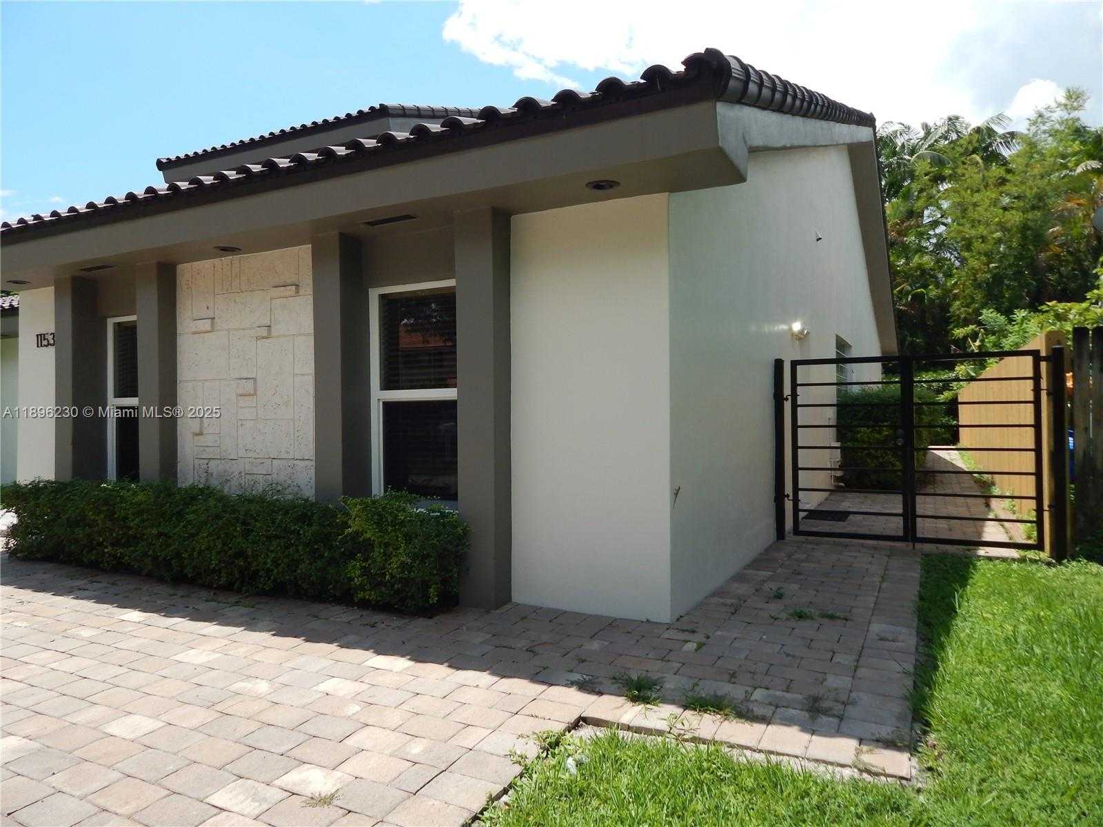 Small Image of 11530 SOUTH WEST 92ND ST, Miami Number 6