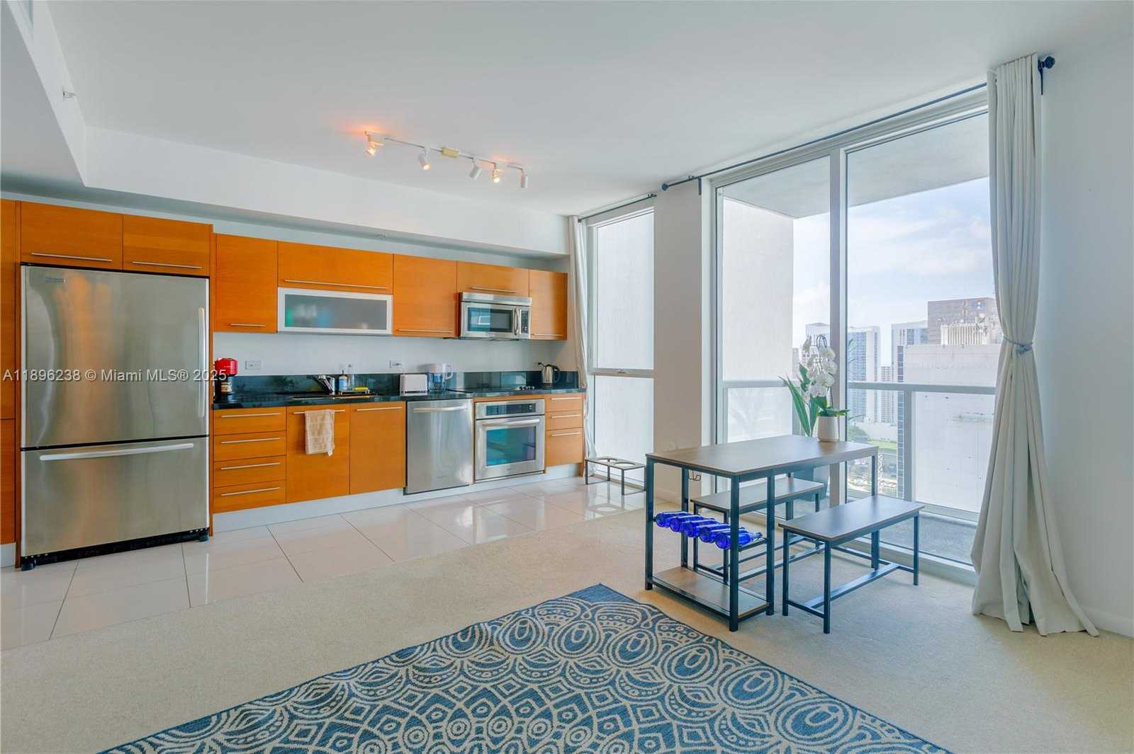 Small Image of 244 BISCAYNE BLVD #3205, Miami Number 6