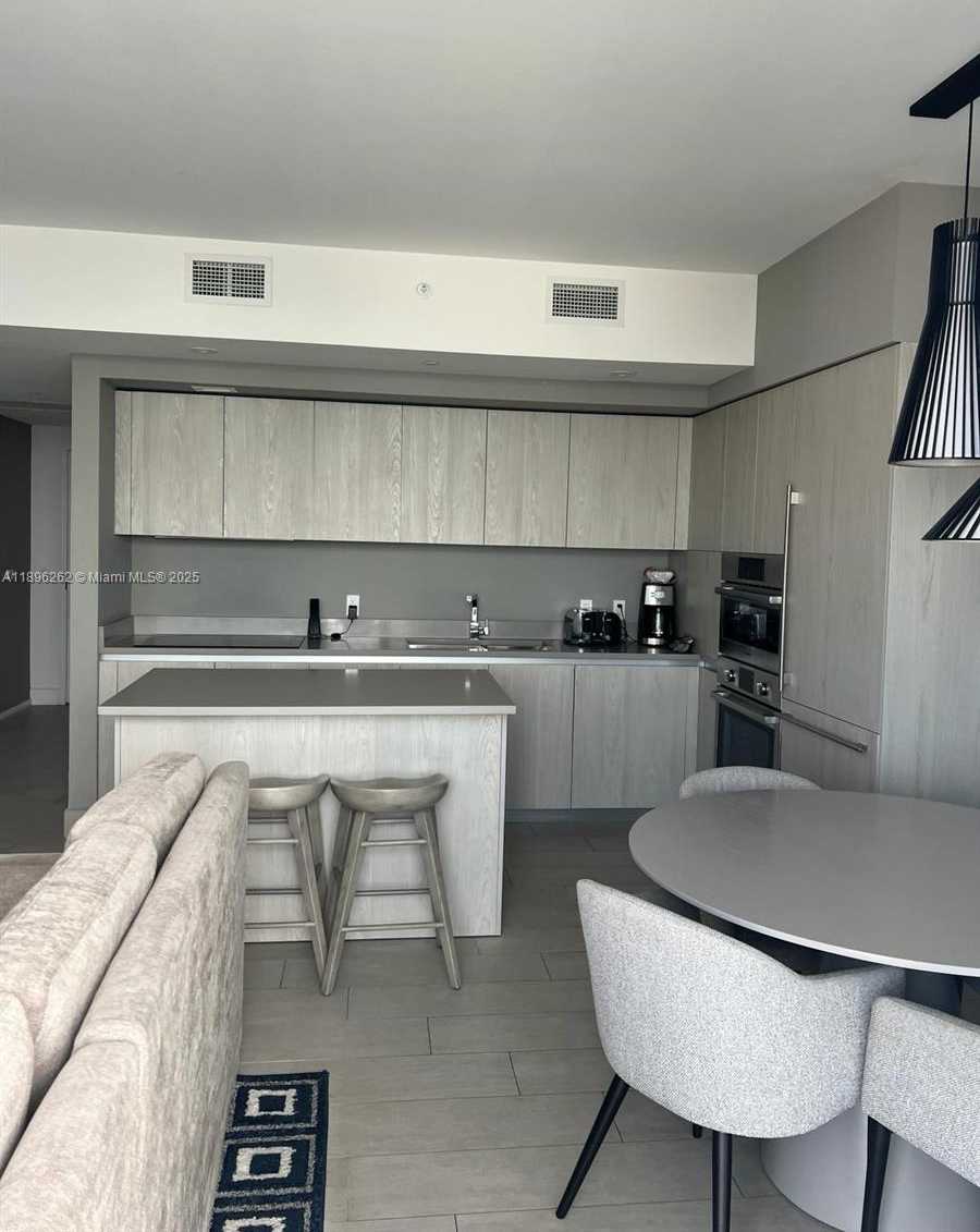 Small Image of 4010 SOUTH OCEAN DR #R2004, Hollywood Number 19