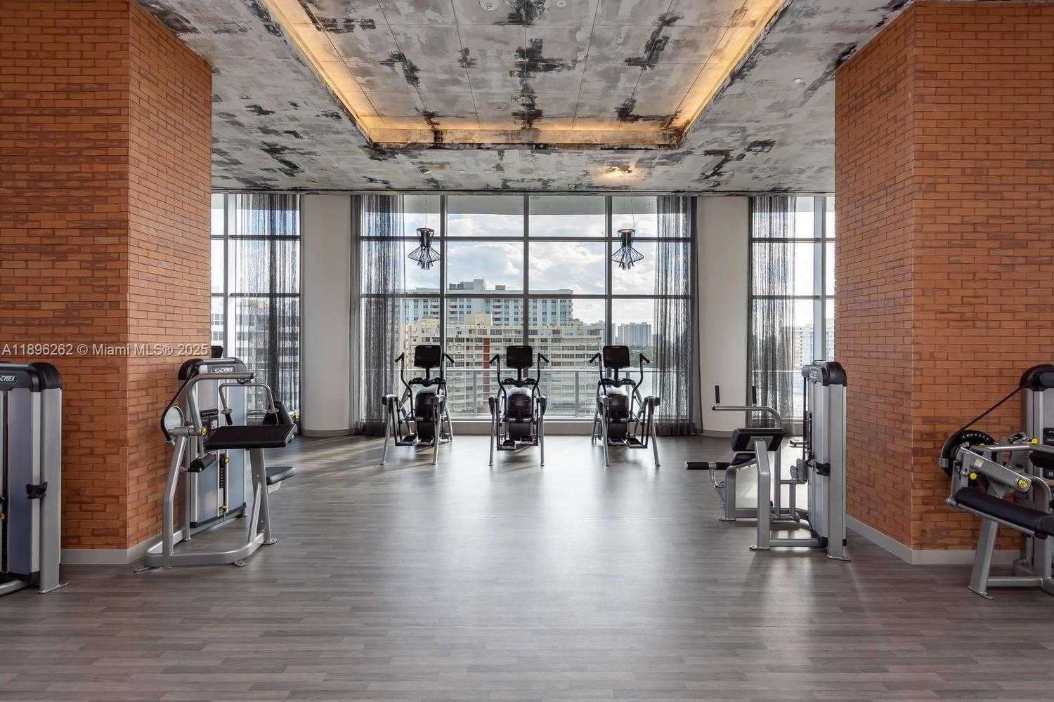 Small Image of 4010 SOUTH OCEAN DR #R2004, Hollywood Number 33