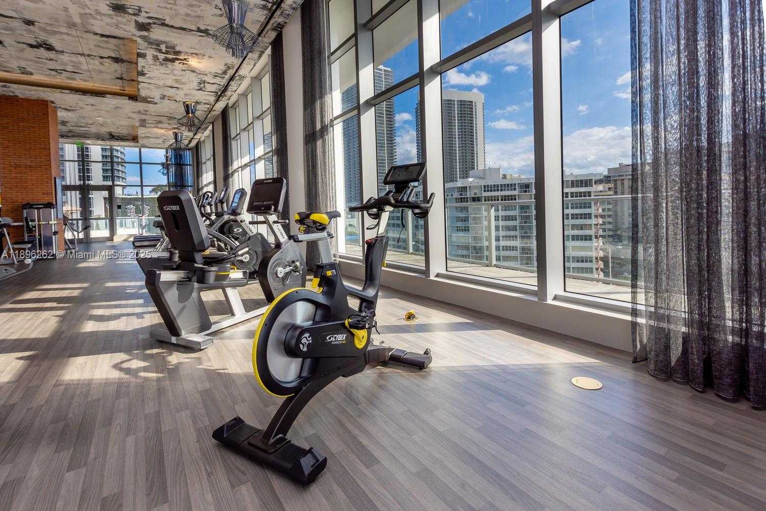 Small Image of 4010 SOUTH OCEAN DR #R2004, Hollywood Number 34