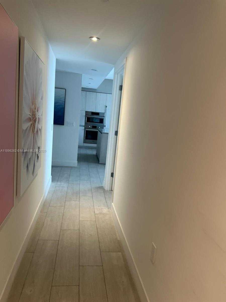Small Image of 4010 SOUTH OCEAN DR #R2004, Hollywood Number 9