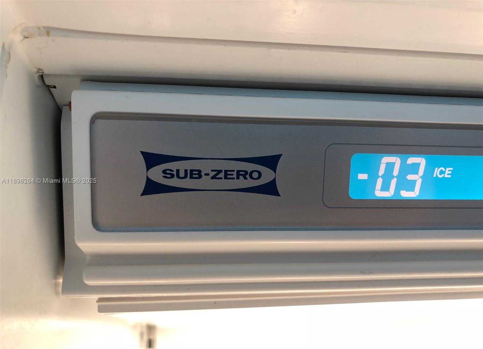 Small Image of 900 BRICKELL KEY BLVD #2205, Miami Number 16