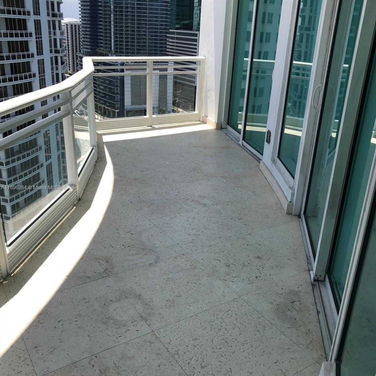 Small Image of 900 BRICKELL KEY BLVD #2205, Miami Number 4