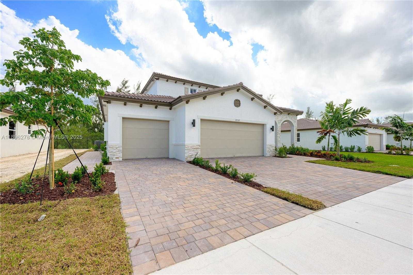 Small Image of 2232 SOUTH EAST 30TH ST #., Homestead Number 5