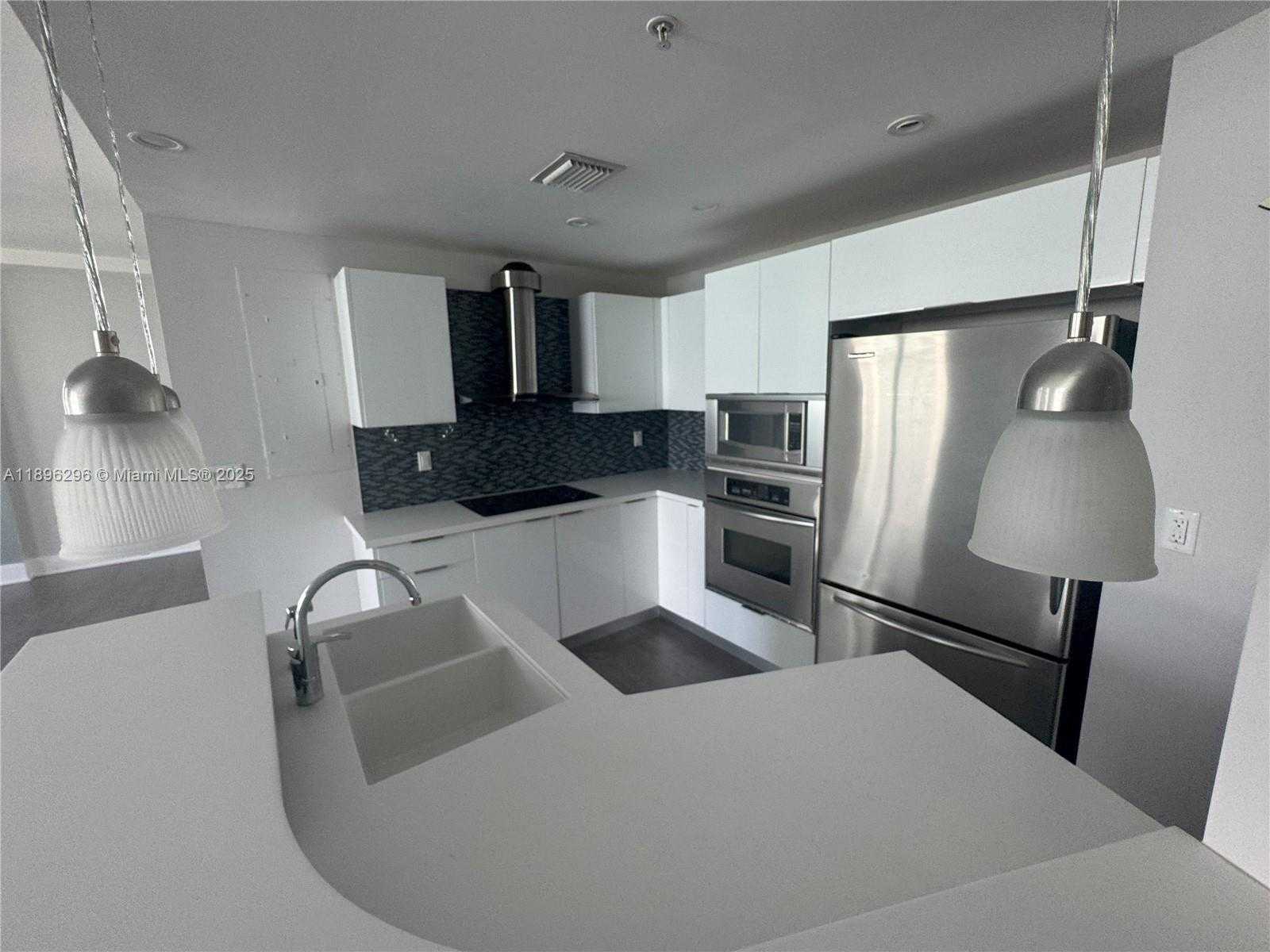 Small Image of 5970 INDIAN CREEK DR #PH-3, Miami Beach Number 20