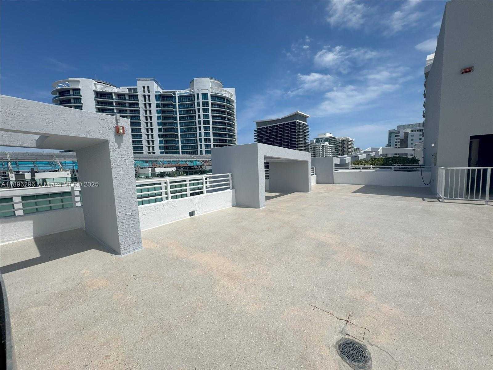 Small Image of 5970 INDIAN CREEK DR #PH-3, Miami Beach Number 34