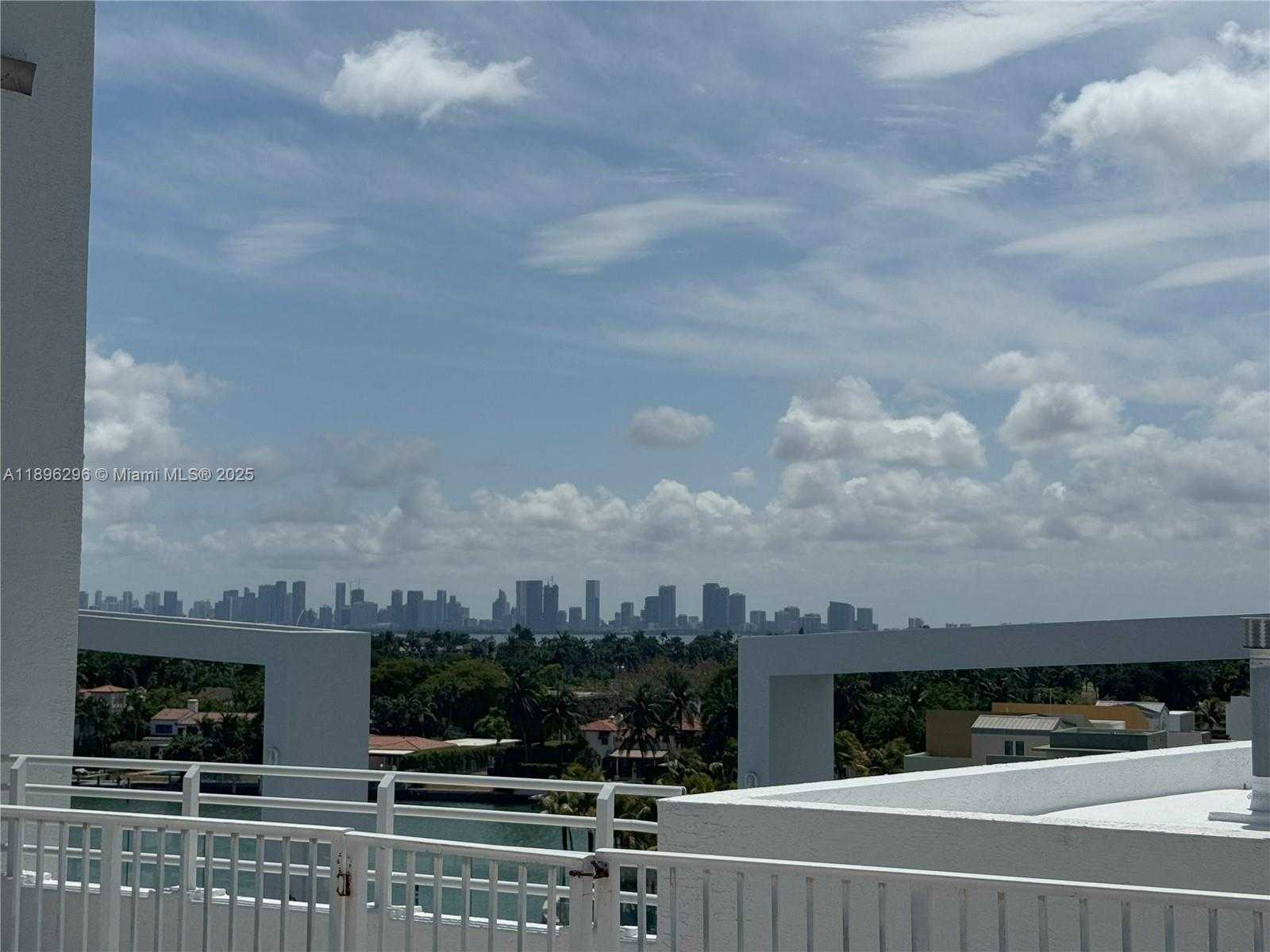 Small Image of 5970 INDIAN CREEK DR #PH-3, Miami Beach Number 36