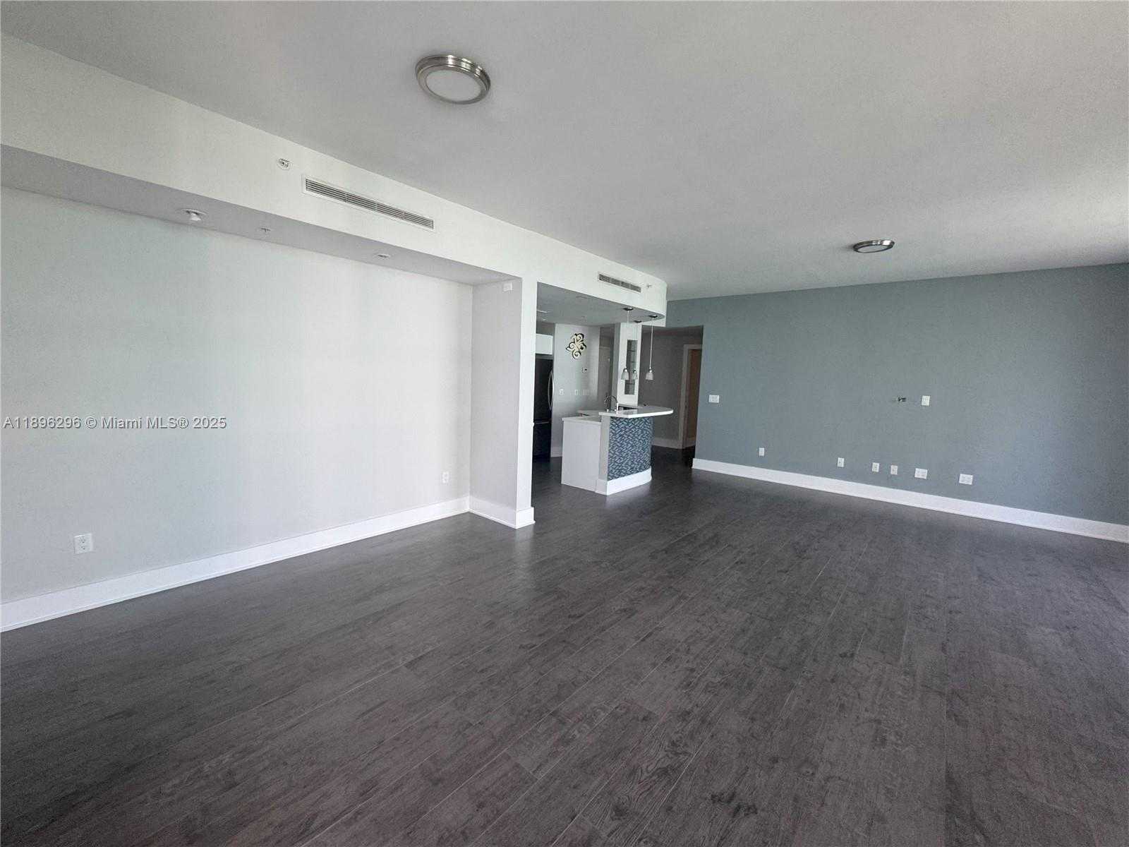 Small Image of 5970 INDIAN CREEK DR #PH-3, Miami Beach Number 4