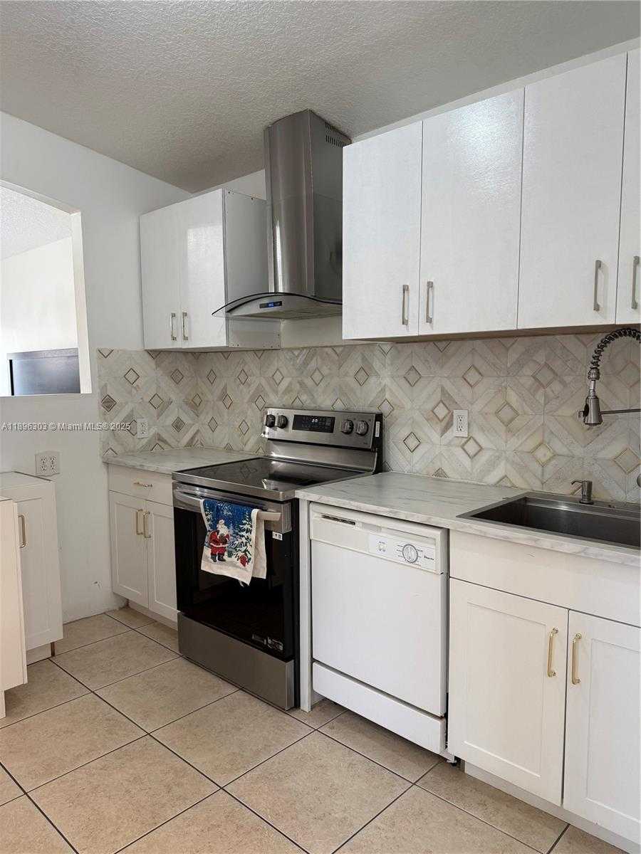 Small Image of 20752 SOUTH WEST 121ST CT #1, Miami Number 16