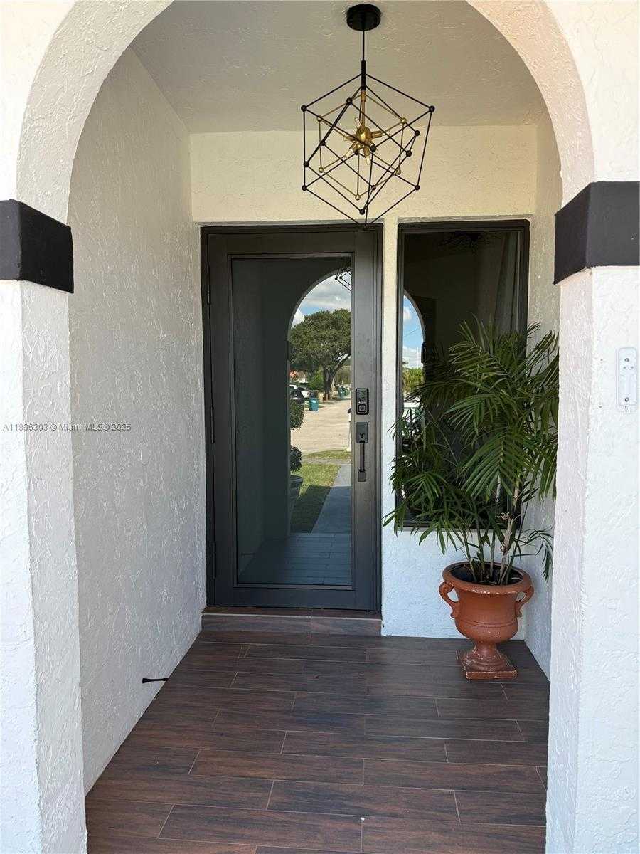 Small Image of 20752 SOUTH WEST 121ST CT #1, Miami Number 6
