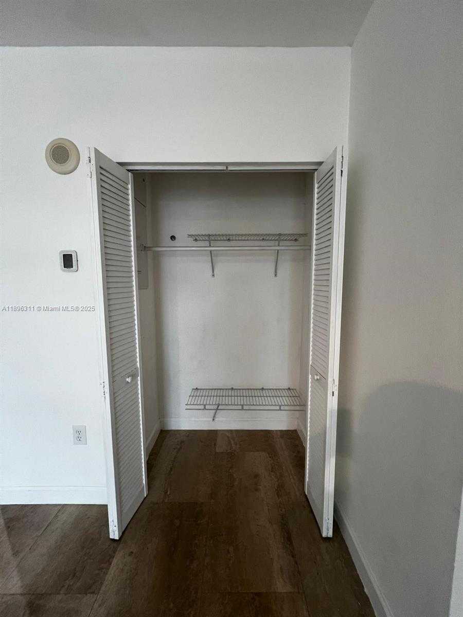 Small Image of 10275 COLLINS AVE #111, Bal Harbour Number 10