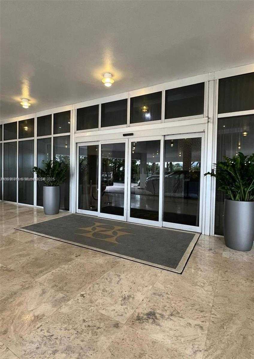 Small Image of 10275 COLLINS AVE #111, Bal Harbour Number 4