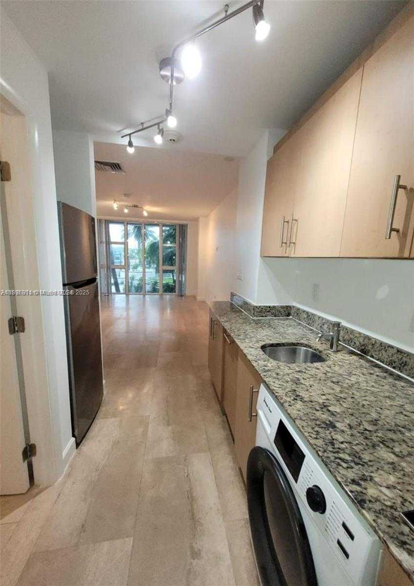 Small Image of 10275 COLLINS AVE #111, Bal Harbour Number 6