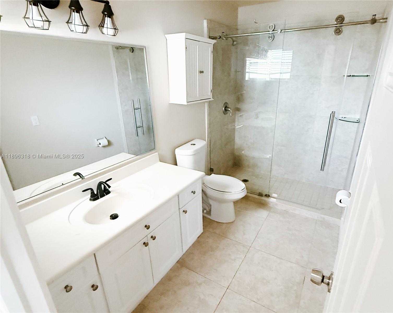 Small Image of 15163 SOUTH WEST 94TH TER, Miami Number 12