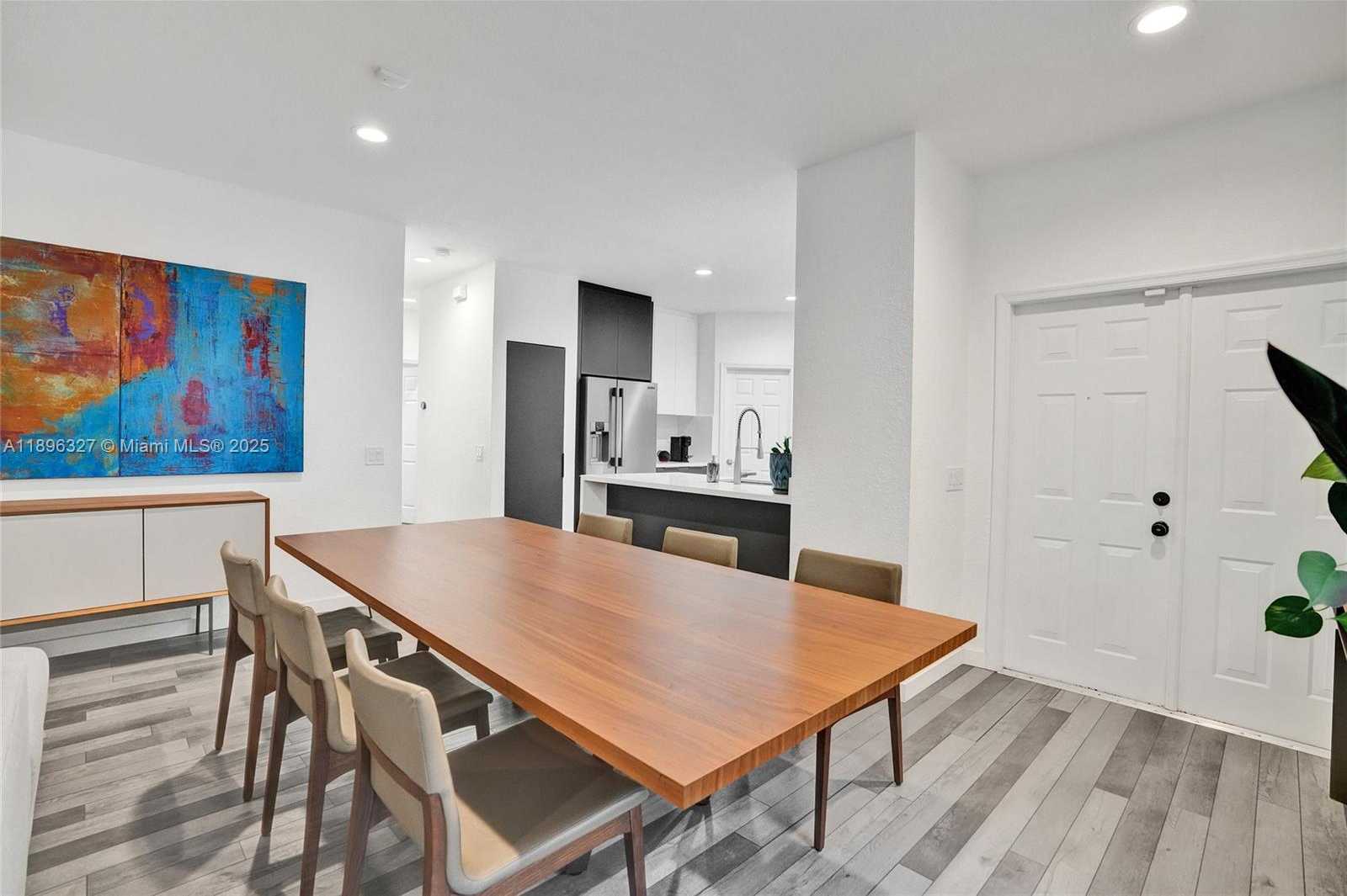 Small Image of 1725 WINTERBERRY LN #1725, Weston Number 18