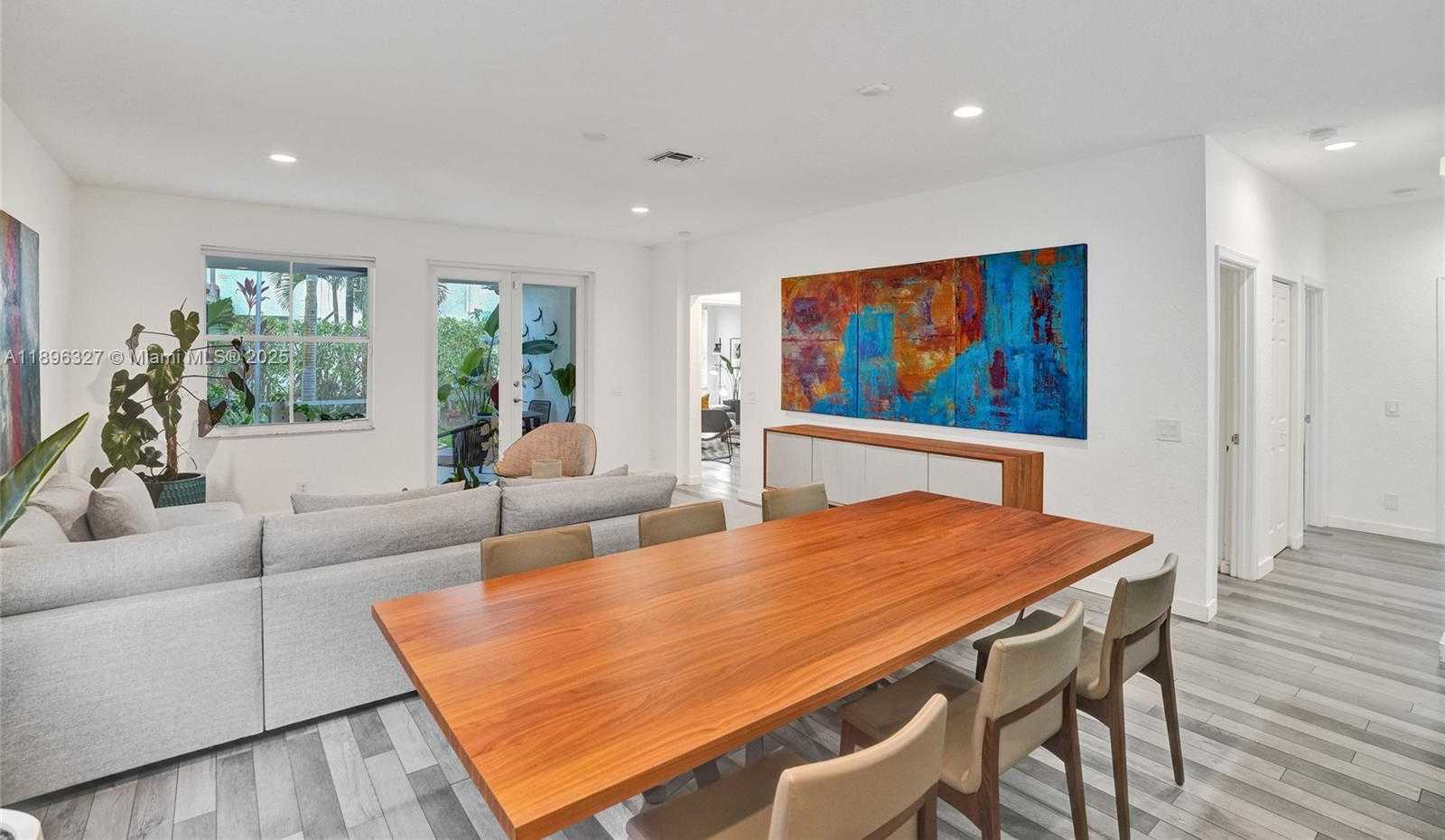 Small Image of 1725 WINTERBERRY LN #1725, Weston Number 19