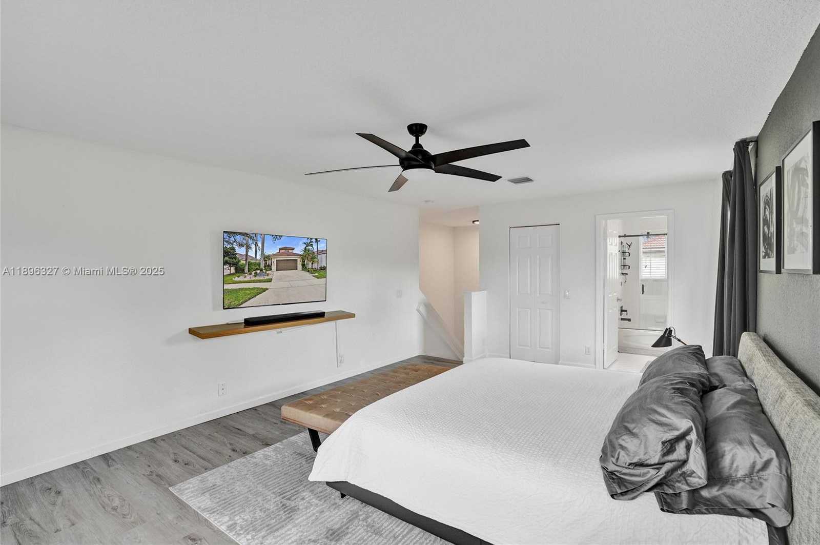 Small Image of 1725 WINTERBERRY LN #1725, Weston Number 25