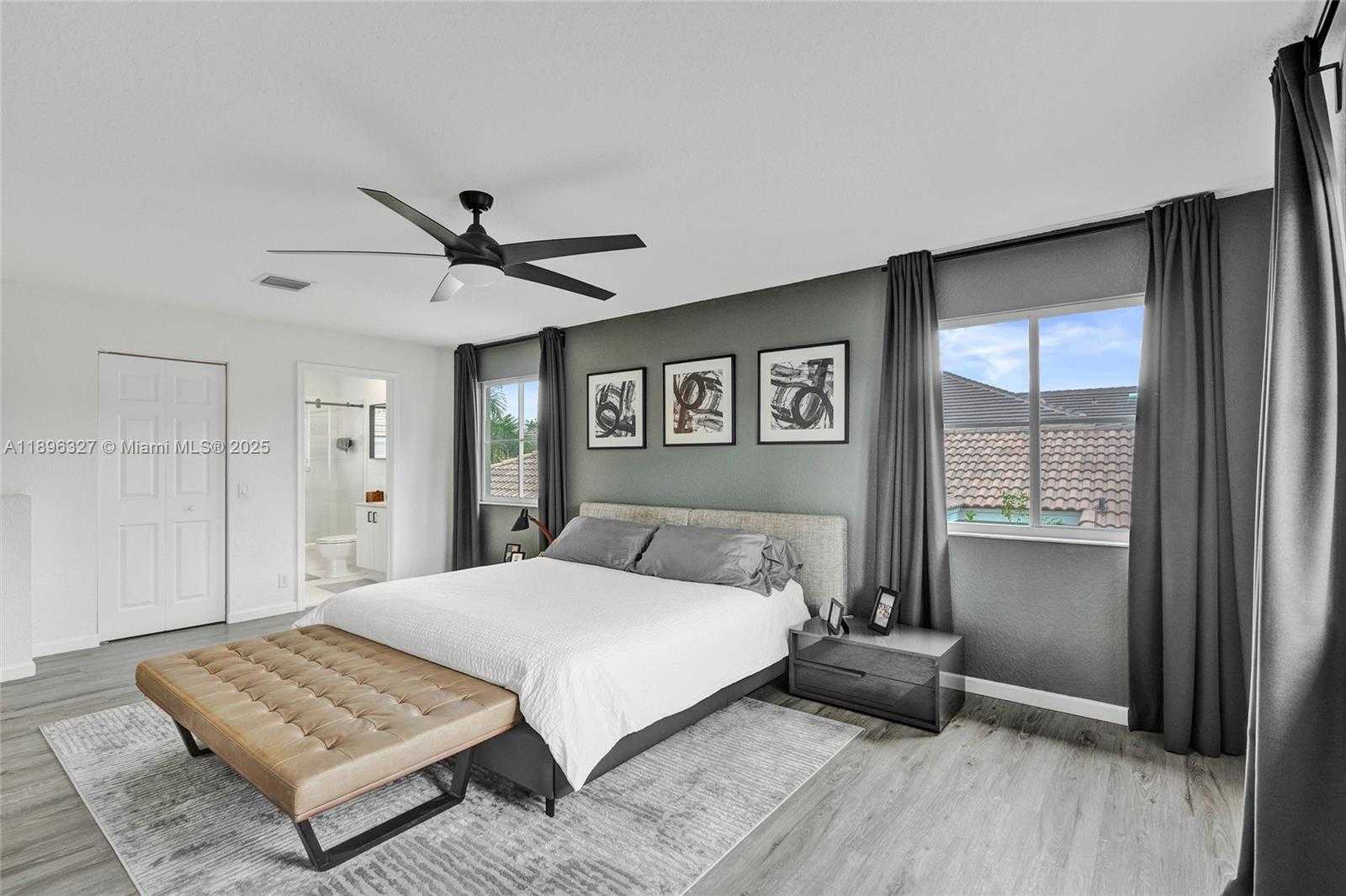 Small Image of 1725 WINTERBERRY LN #1725, Weston Number 26