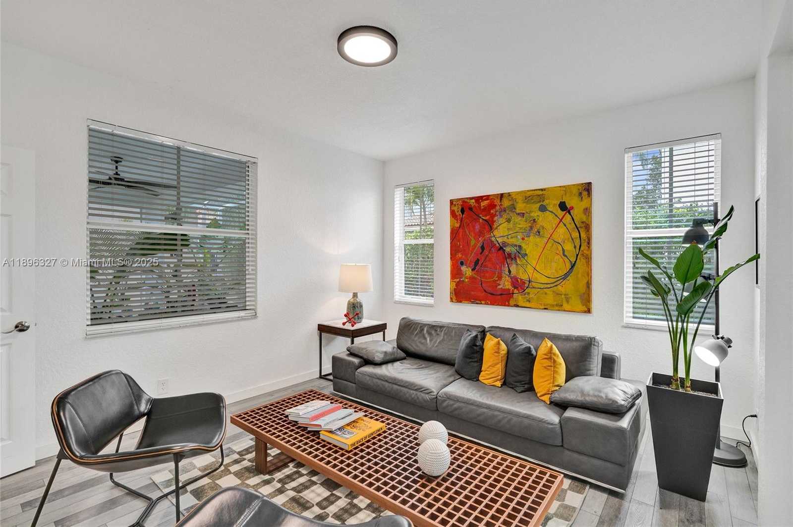 Small Image of 1725 WINTERBERRY LN #1725, Weston Number 43