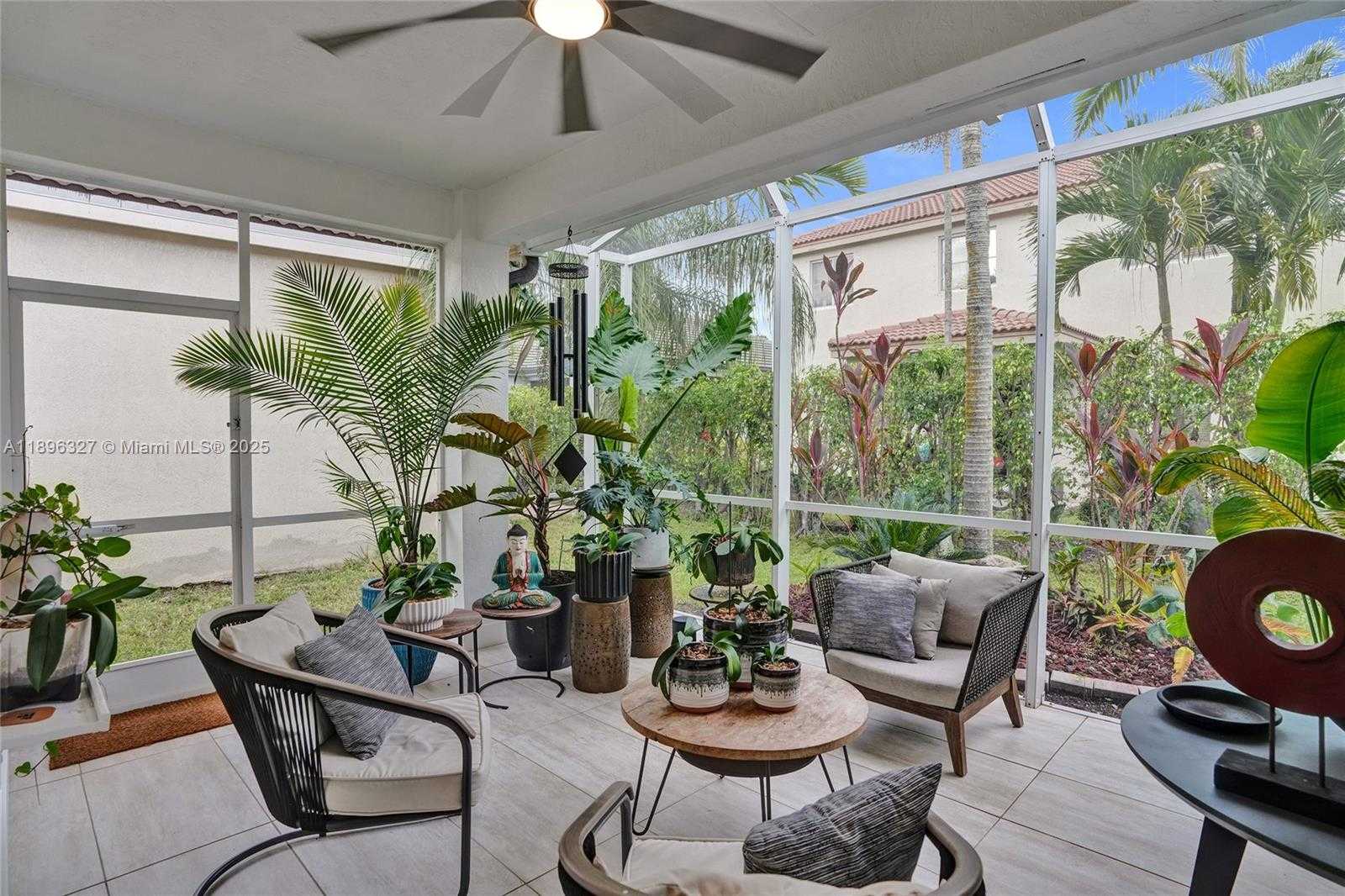 Small Image of 1725 WINTERBERRY LN #1725, Weston Number 47