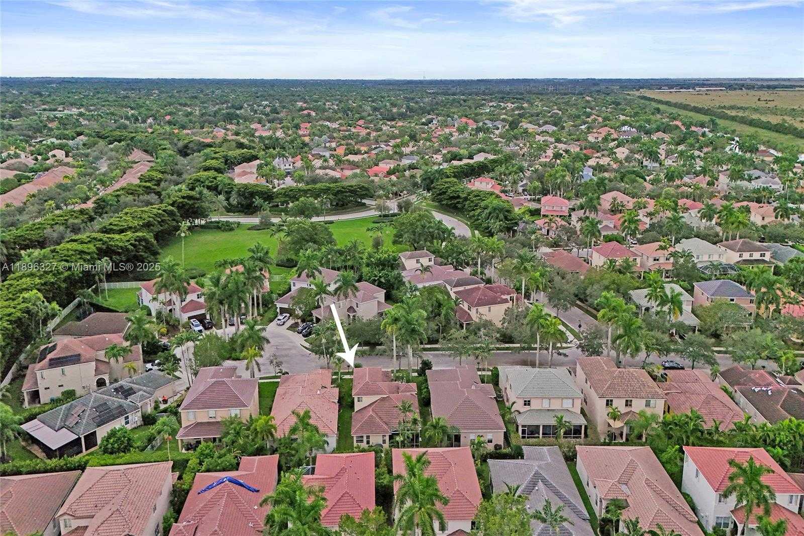 Small Image of 1725 WINTERBERRY LN #1725, Weston Number 57