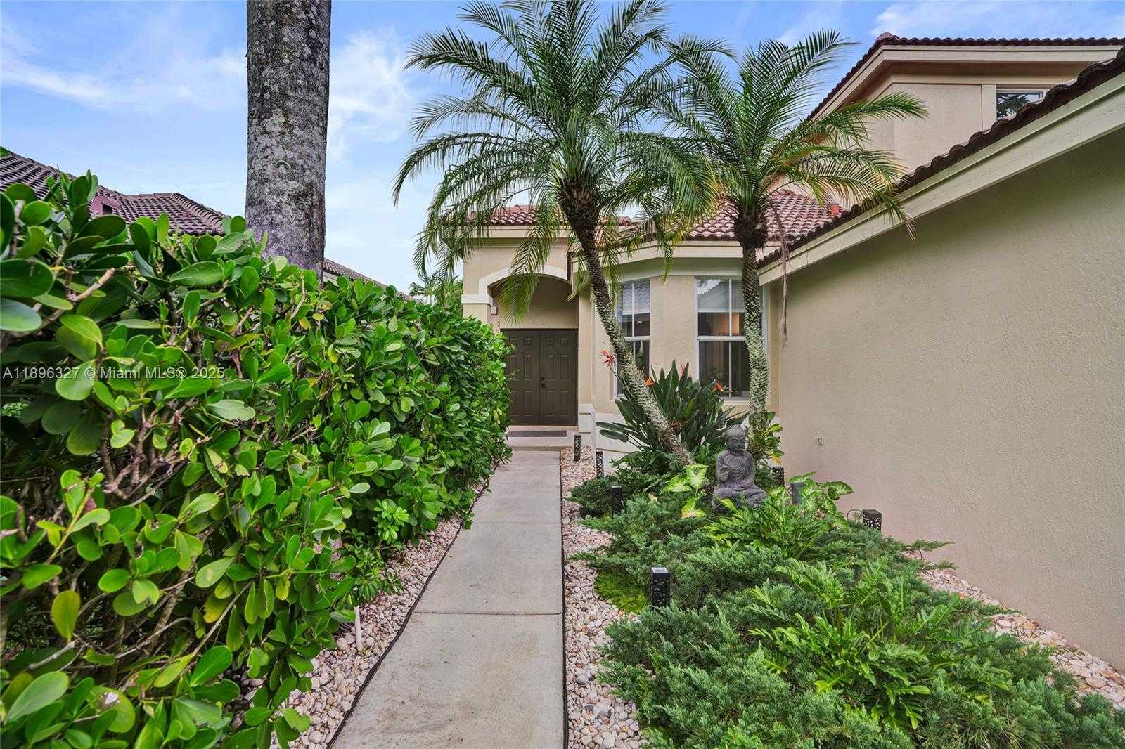Small Image of 1725 WINTERBERRY LN #1725, Weston Number 6