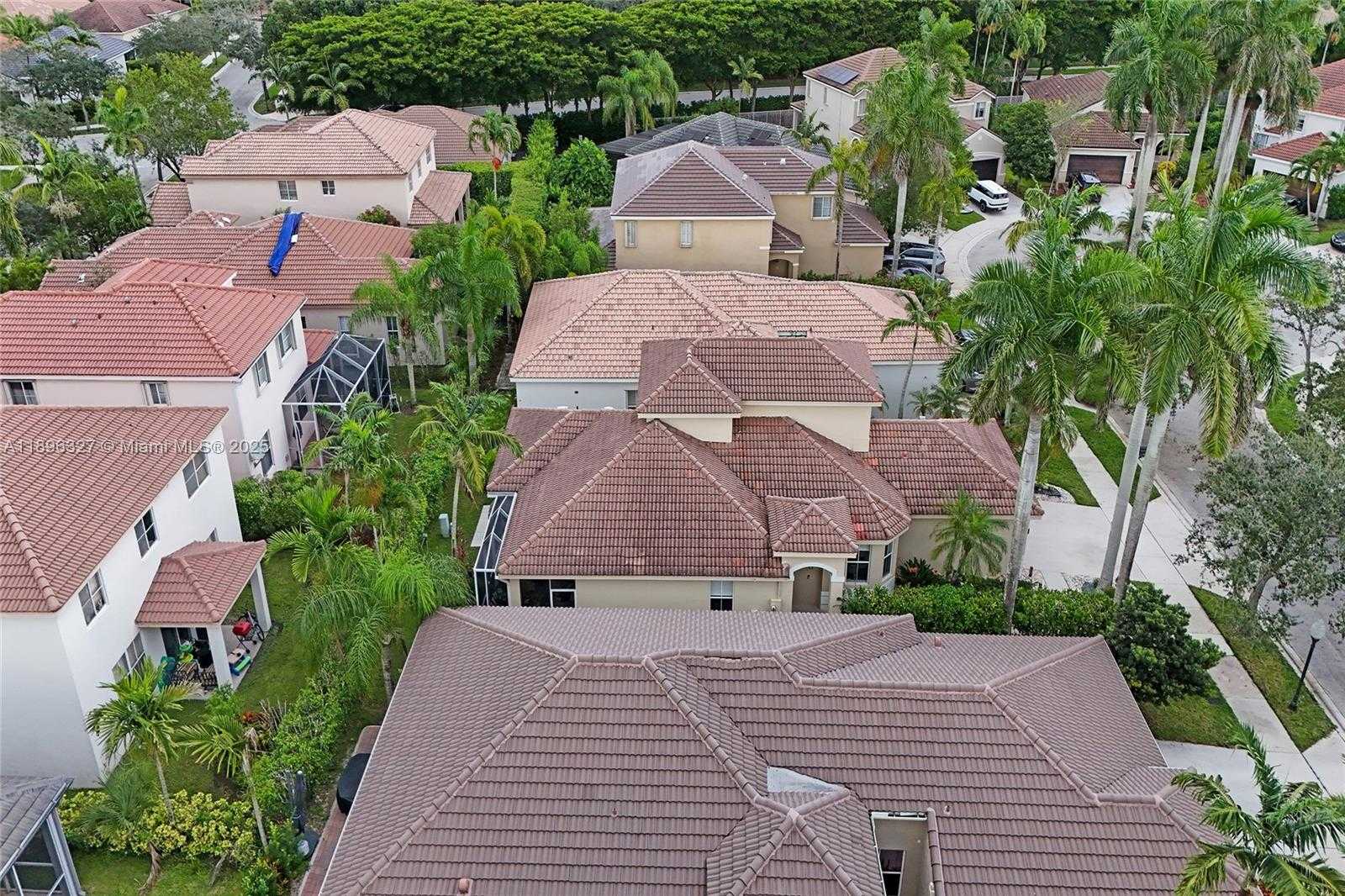 Small Image of 1725 WINTERBERRY LN #1725, Weston Number 64