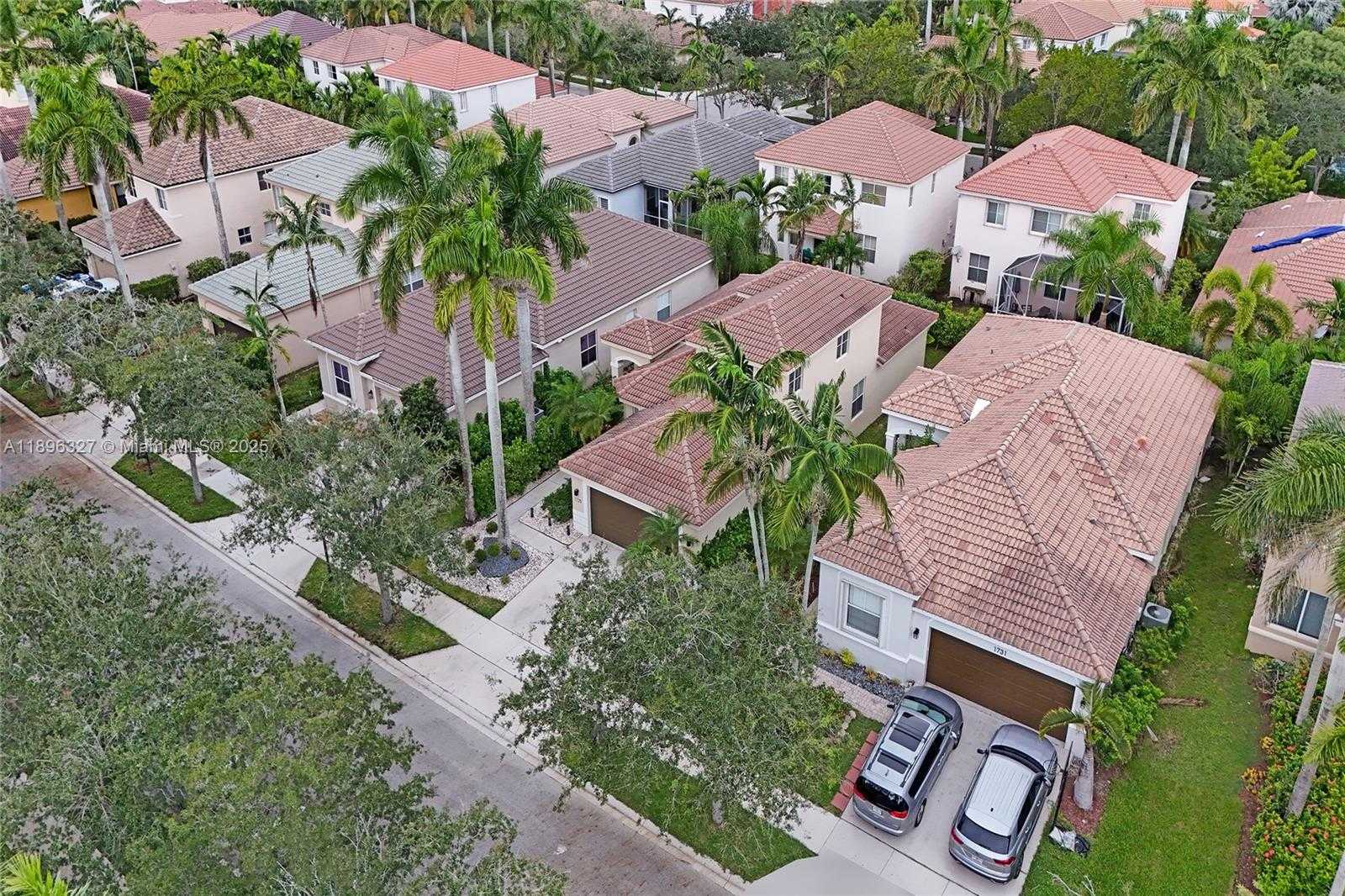 Small Image of 1725 WINTERBERRY LN #1725, Weston Number 69
