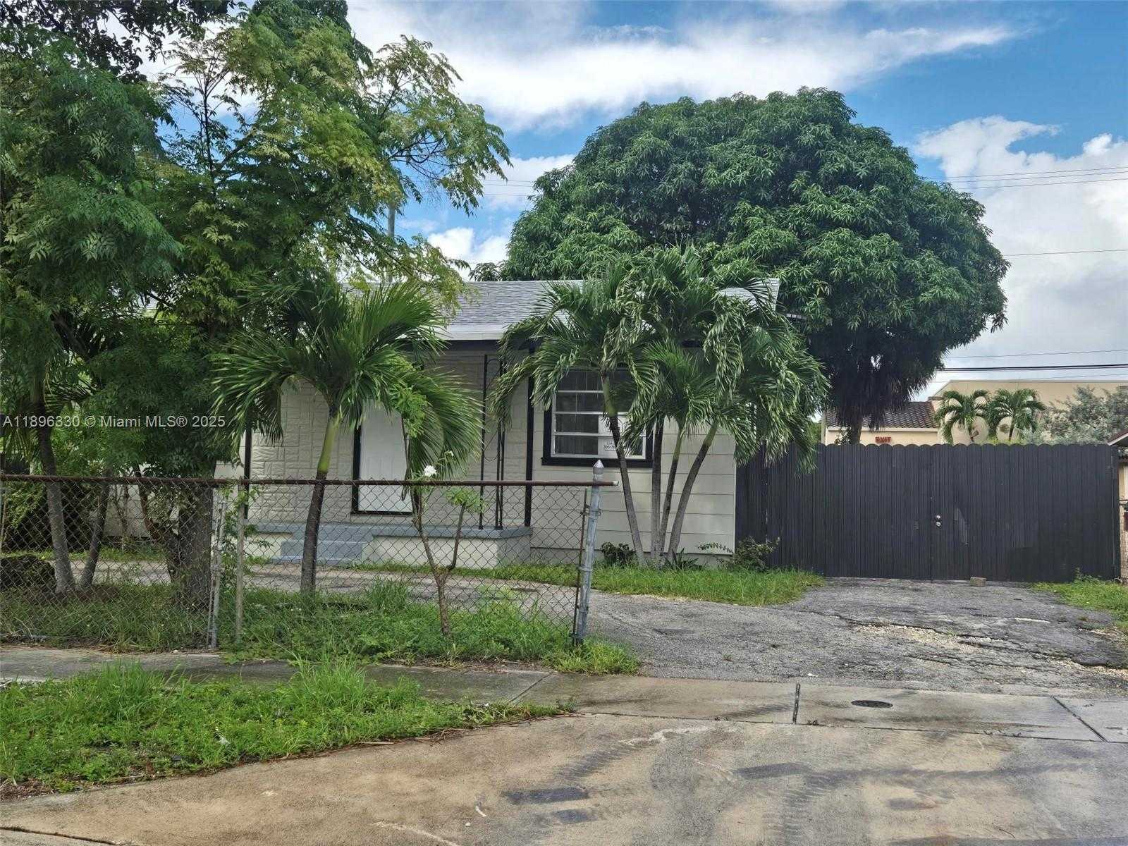 Small Image of 741 EAST 8TH ST, Hialeah Number 13