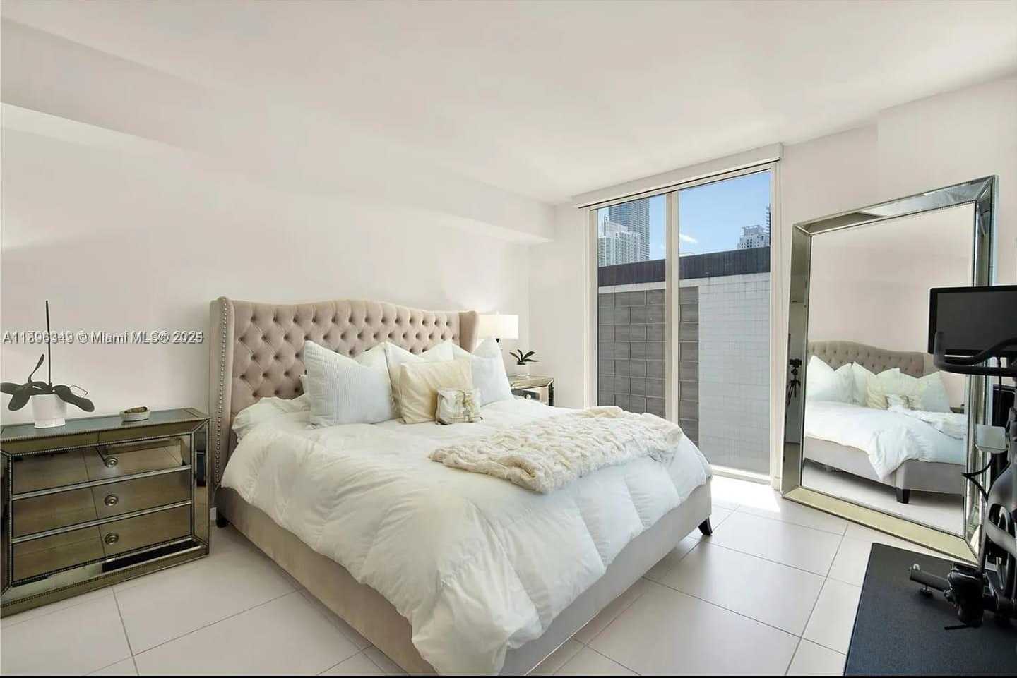 Small Image of 31 SOUTH EAST 6TH ST #1201, Miami Number 2