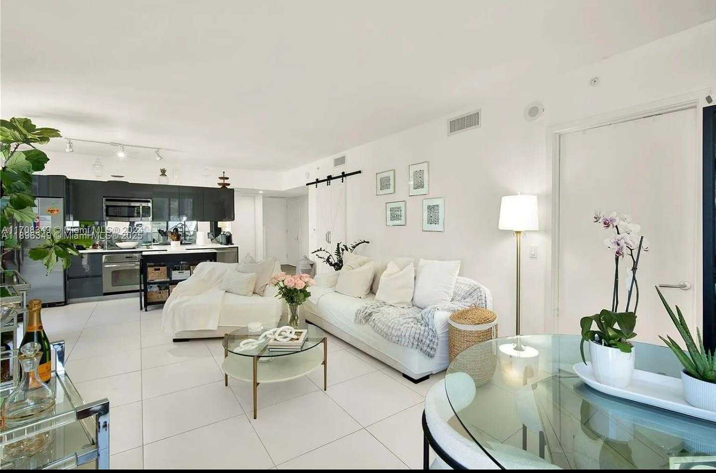 Small Image of 31 SOUTH EAST 6TH ST #1201, Miami Number 8