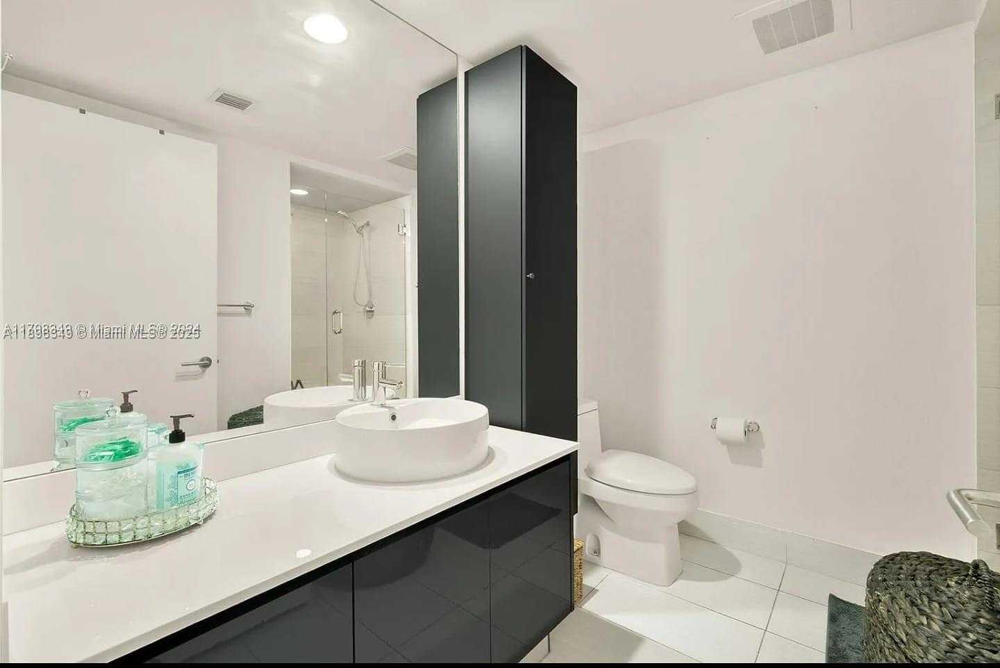 Small Image of 31 SOUTH EAST 6TH ST #1201, Miami Number 9