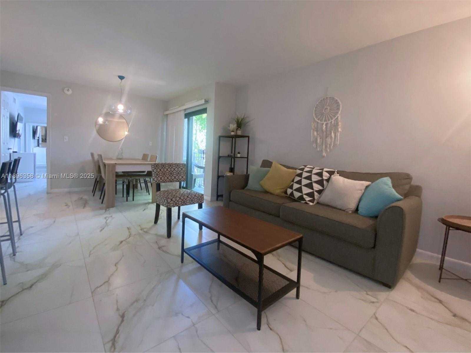 Small Image of 753 MICHIGAN AVE #2A, Miami Beach Number 14