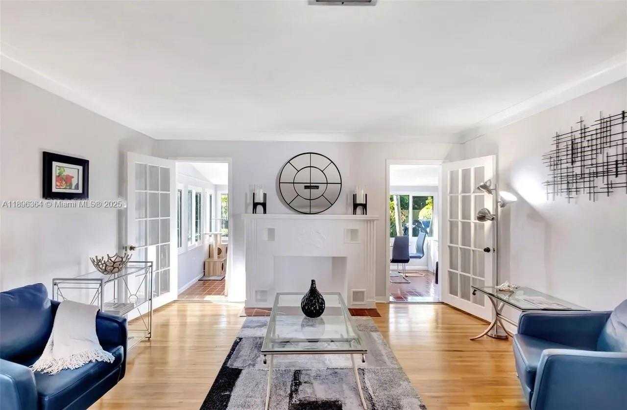 Small Image of 258 NORTH EAST 92ND ST, Miami Shores Number 2