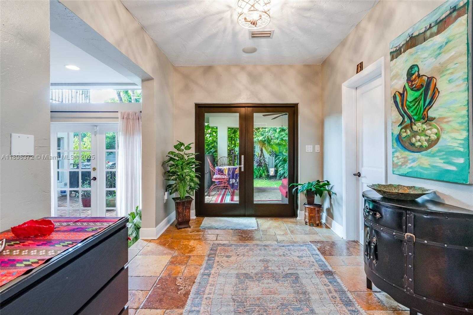 Small Image of 5808 ALTON RD, Miami Beach Number 10