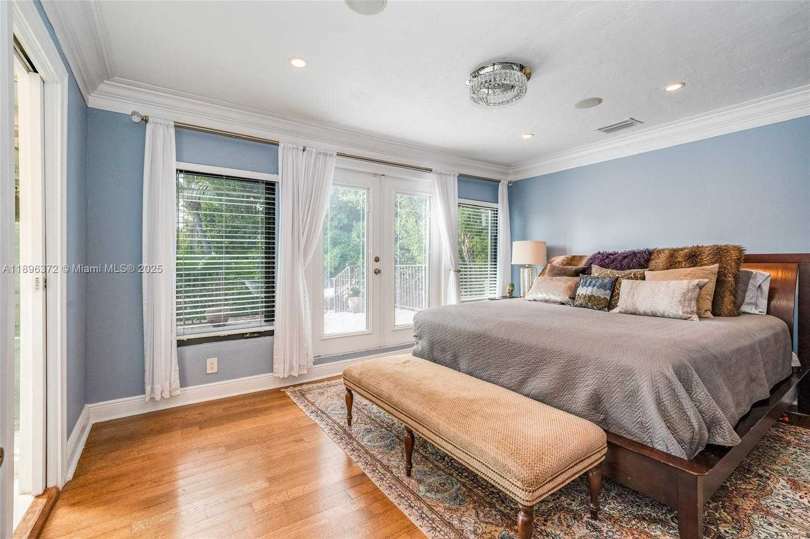 Small Image of 5808 ALTON RD, Miami Beach Number 14
