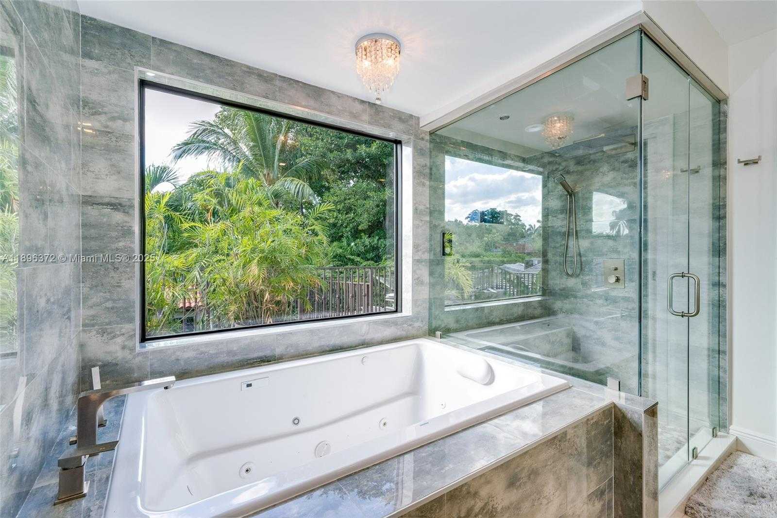 Small Image of 5808 ALTON RD, Miami Beach Number 16