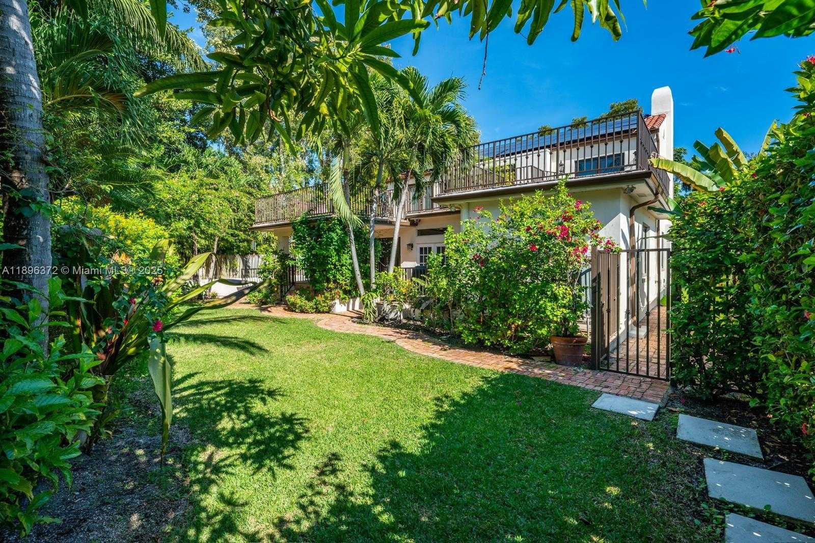 Small Image of 5808 ALTON RD, Miami Beach Number 2