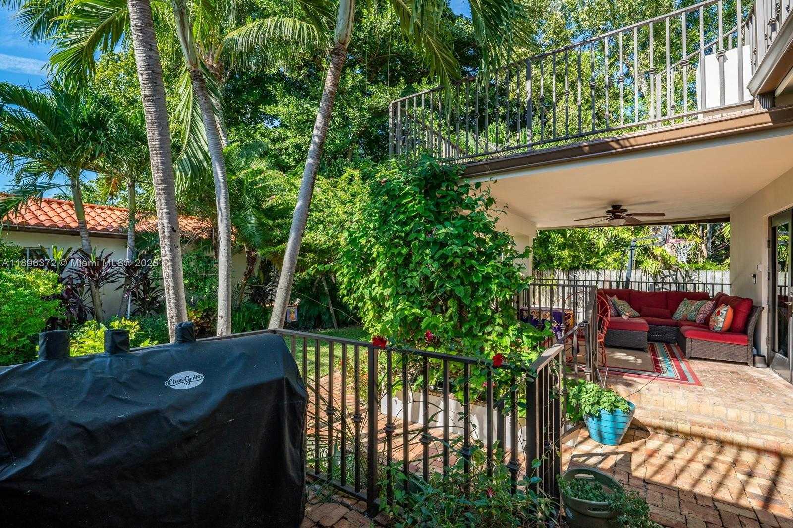 Small Image of 5808 ALTON RD, Miami Beach Number 20