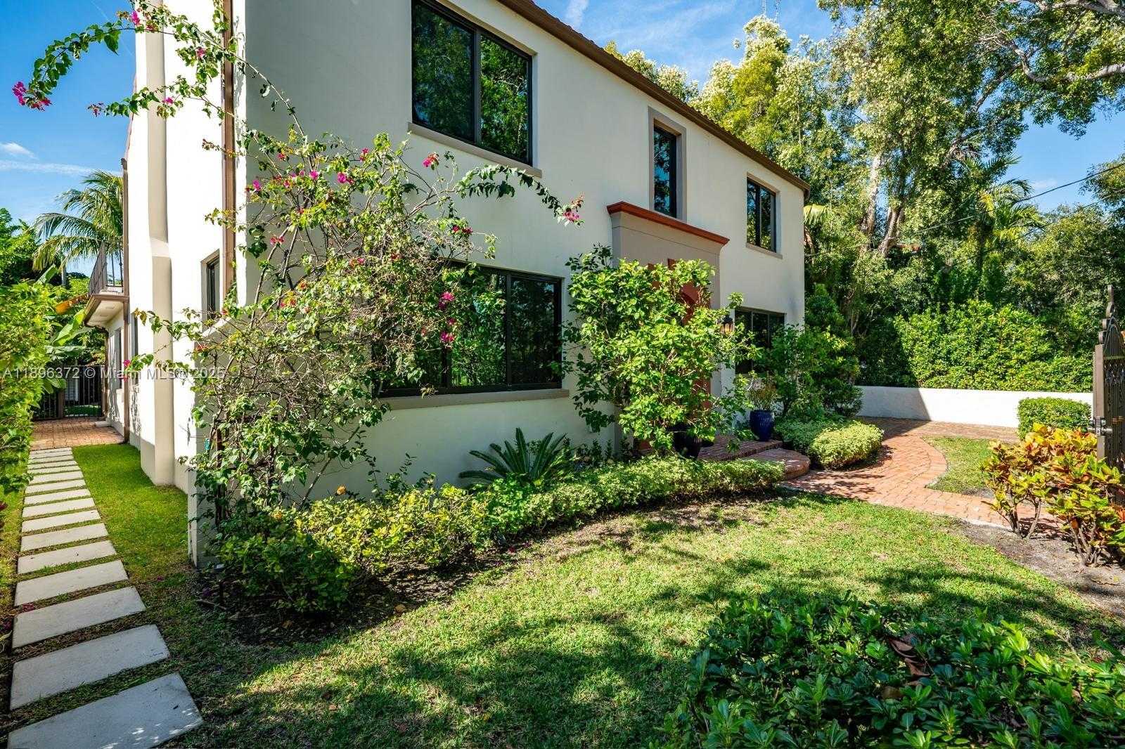 Small Image of 5808 ALTON RD, Miami Beach Number 23