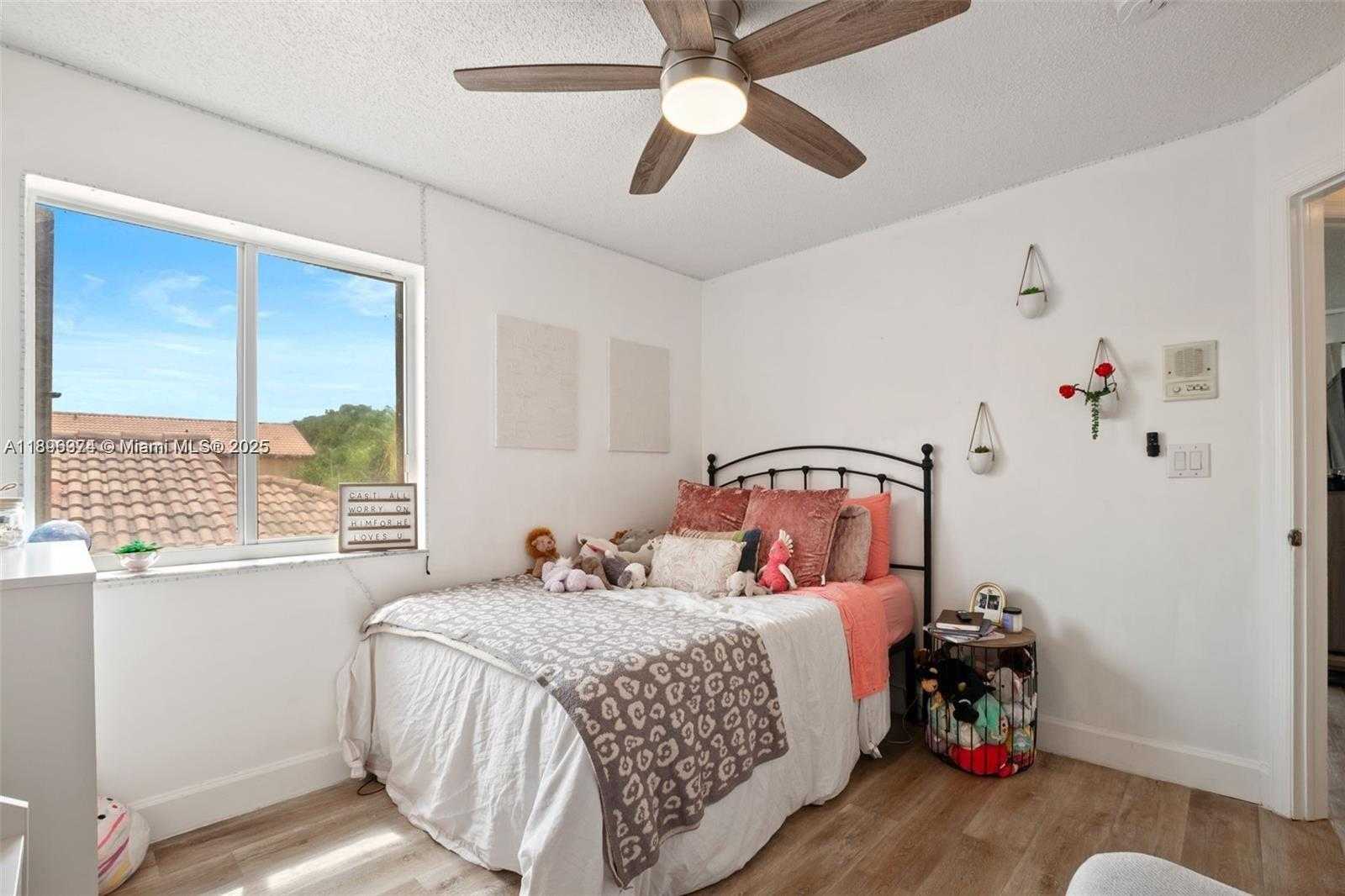 Small Image of 11341 NORTH WEST 52ND LN, Doral Number 22